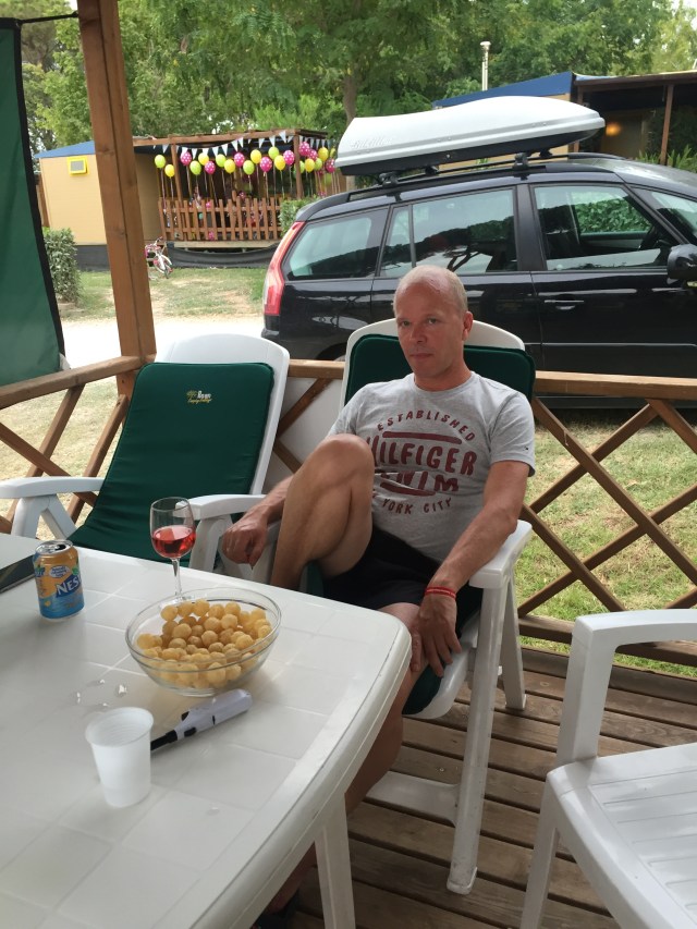 Ole vænner sig til de nye omgivelser ;)