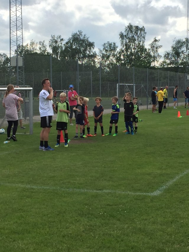 6A64B70F-3AAD-4D14-AA22-B39310E79D85