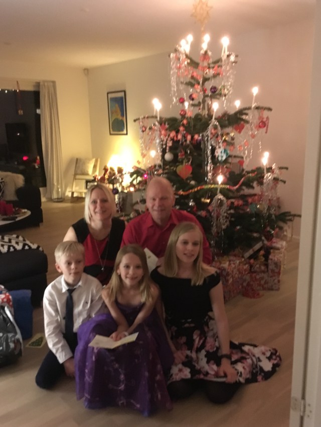 EBFFC426-22BD-4E20-8788-062C805B9466